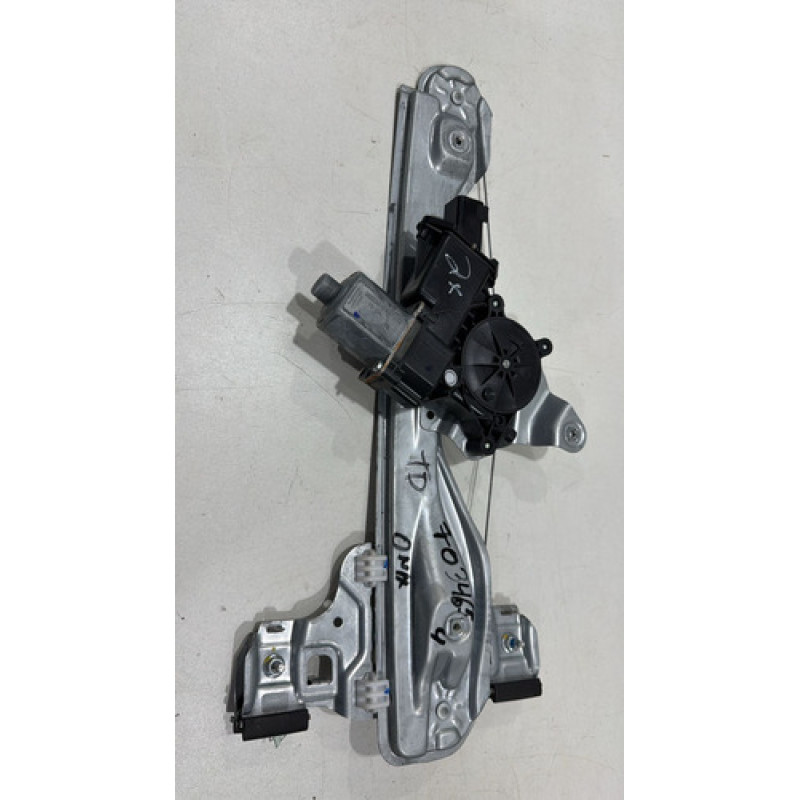 Máquina Vidro Elétrico Traseiro Direito Onix Prisma 15 Orig Máquina Vidro Elétrico Traseiro Direito Onix Prisma 15 Orig