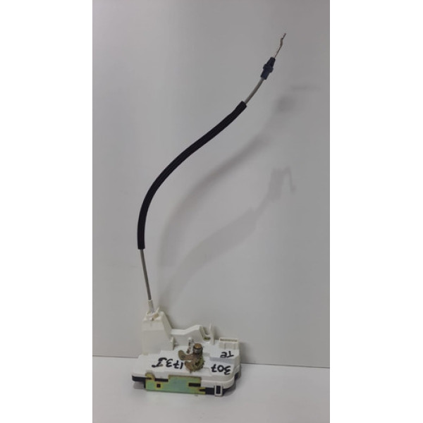 Fechadura Porta Traseira Esquerda Peugeot 307 2005