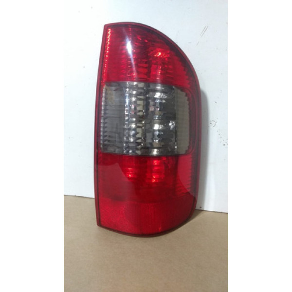 Lanterna Traseira Fume Direita S-10 2001/2008 93294676