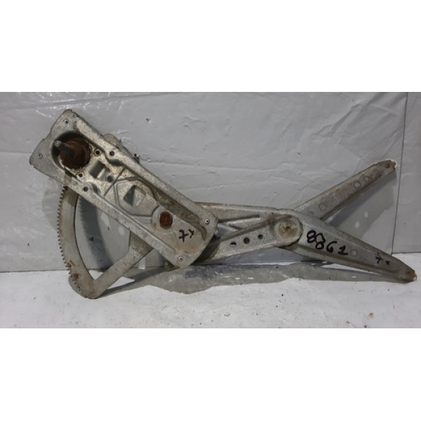 Maquina Vidro Dianteira Esquerda Manual Corsa 95/04 4 Portas