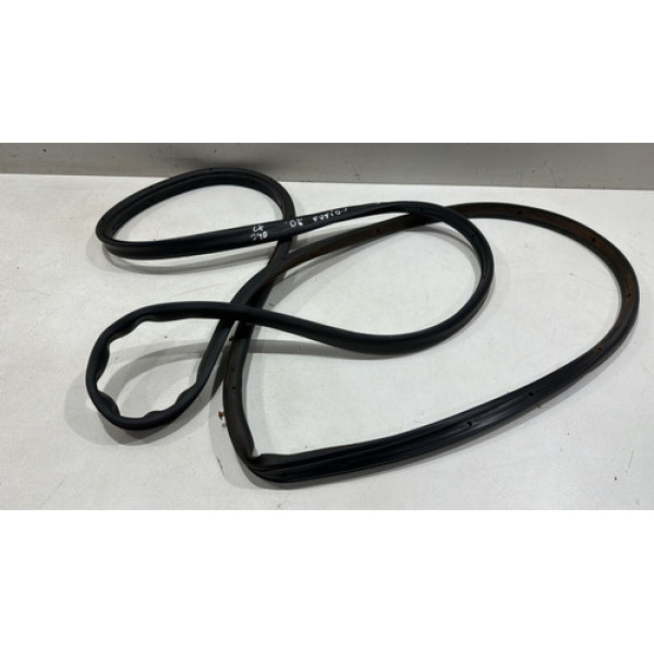 Borracha Guarnição Porta Dianteir Esquerda Fusion 2013/2018