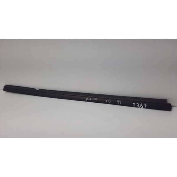 Pestana Porta Fiesta 96/99 Externa Traseira Direita