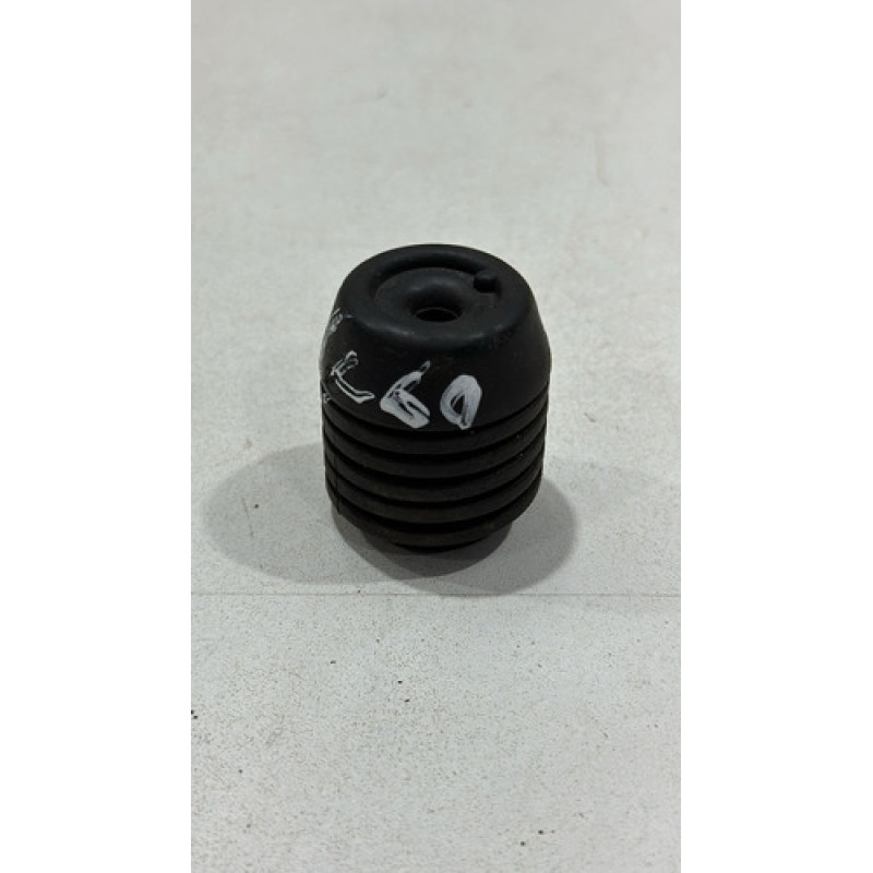 Batente Borracha Paralama Volvo Xc60 Usado Original Batente Borracha Paralama Volvo Xc60 Usado Original