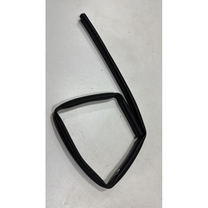 Borracha Inferior Porta Traseira Esquerda Fit 2015/2020 ... Borracha Inferior Porta Traseira Esquerda Fit 2015/2020 ...