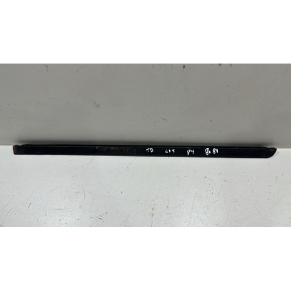 Pestana Externa Traseira Direita Renault Duster 2016 2017 18