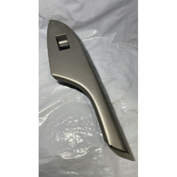 Moldura Botão Porta Traseira Esquerda Corolla 2009 Á 2013 