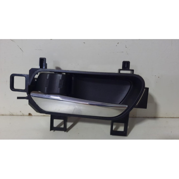 Maçaneta Interna Esquerda Nissan Kicks Cromada 