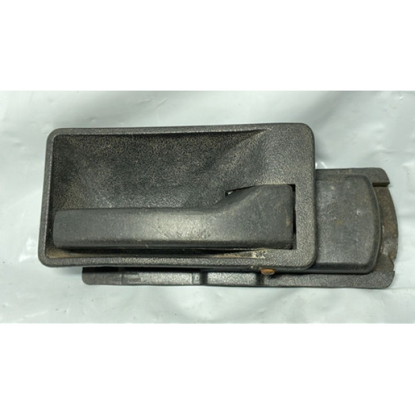 Maçaneta Preta Interna Direita Gm Chevette 1983 1984 1985