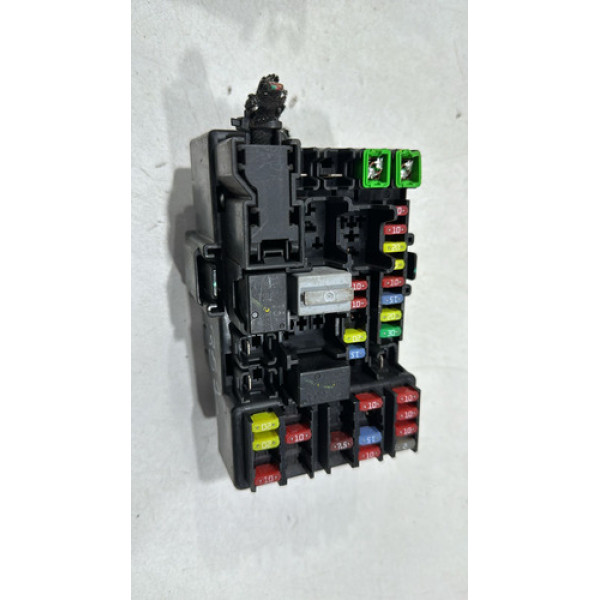 Caixa De Fusiveis Chevrolet Onix 1.4 2018