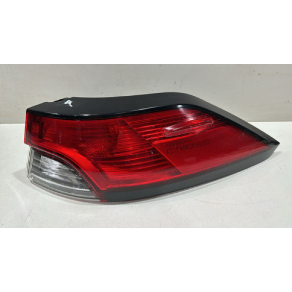 Lanterna Lado Direito Corolla Cross 2021 A 2023 (detalhe)