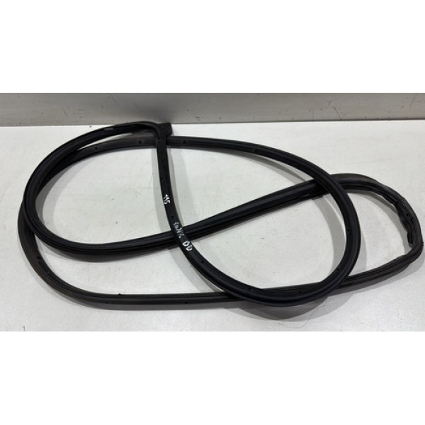 Borracha Guarnição Dianteira Direito Gm Sonic Hatch Ltz 2014