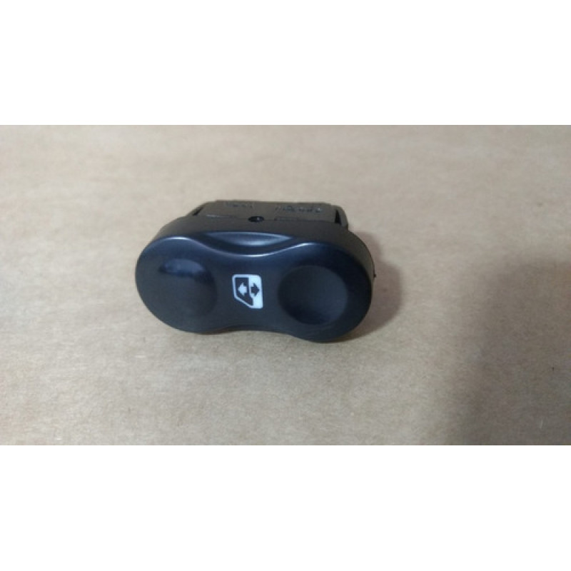 Botão Interruptor Vidro Elétrico Logan Sandero (2007 - 2011) Botão Interruptor Vidro Elétrico Logan Sandero (2007 - 2011)