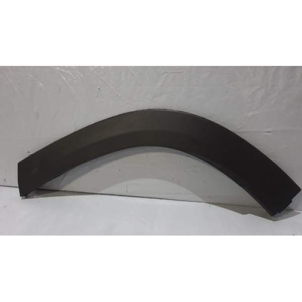 Moldura Vão Roda Traseiro Esquerdo Tracker 2020/2023