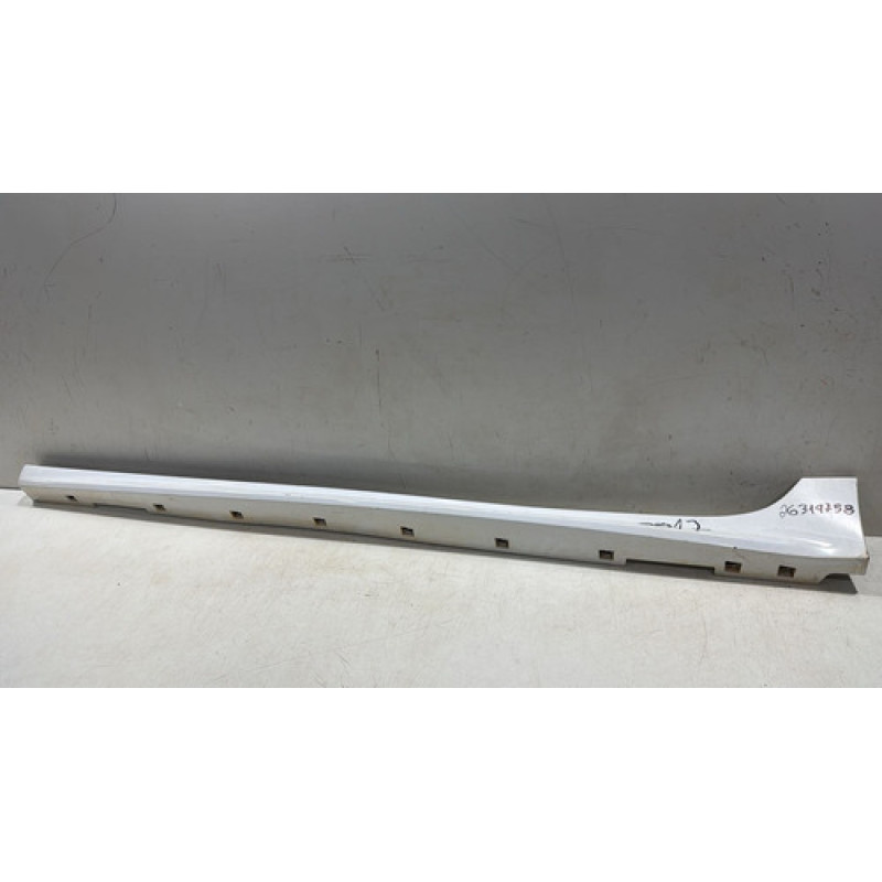 Saia Lateral Esquerda Chevrolet Onix Rs 20/24 Spooler Saia Lateral Esquerda Chevrolet Onix Rs 20/24 Spooler