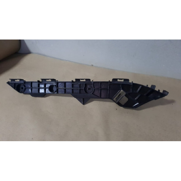 Guia Parachoque Traseiro Direito Corolla 2009 2010 2012 2013