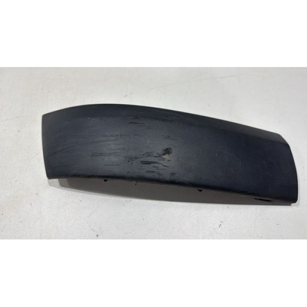 Moldura Dianteiro Direita Parachoque Clio 2003/06 8200113981