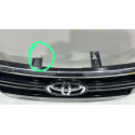 Grade Hilux 19/20 Original Usado Pequeno Detalhe Grade Hilux 19/20 Original Usado Pequeno Detalhe