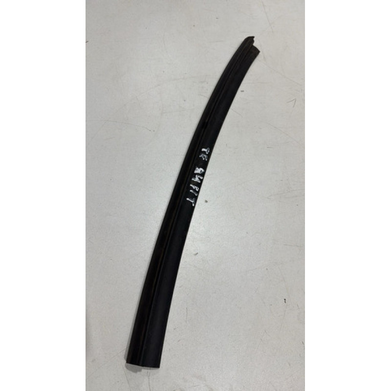 Borracha Inferior Porta Traseira Fit 2015/2019 Borracha Inferior Porta Traseira Fit 2015/2019