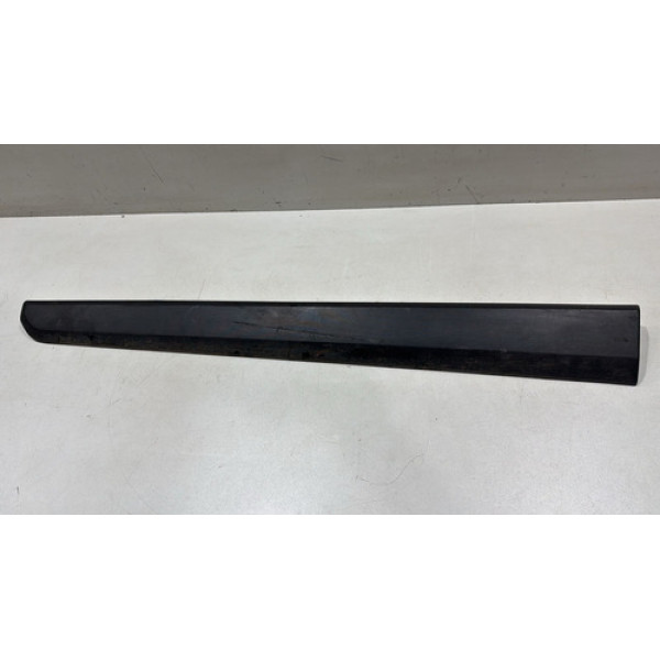 Friso Porta Dianteira Esquerda Fiat Strada 2021 Á 2023 Usado