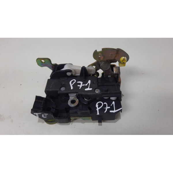 Fechadura Porta Traseira Esquerda Clio 1996 A 1998 Manual