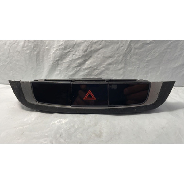 Botão Comando Pisca Alerta Hyundai Ix35 84740-2s200 Original