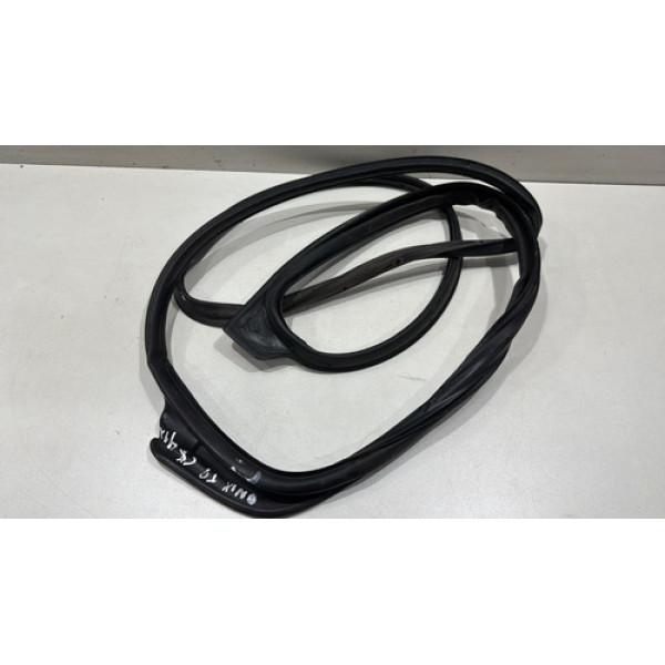 Guarnição Borracha Da Porta Traseira Direito  Gm Onix 2015