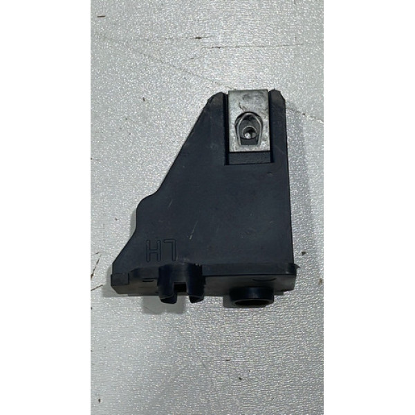 Guia Pé Farol Inferior Esquerdo Chevrolet Cruze 2012 Á 2016