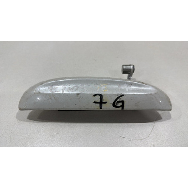 Maçaneta Externa Traseira Esquerda Toyota Etios 2016 2017