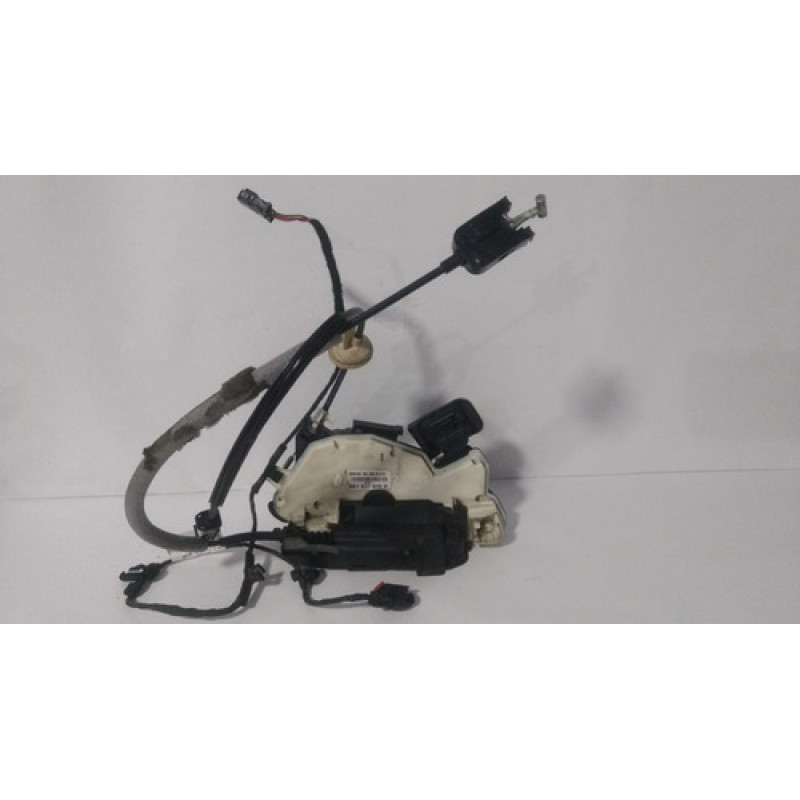 Fechadura Porta Dianteira Esquerda Golf/jetta 2011/2017 Fechadura Porta Dianteira Esquerda Golf/jetta 2011/2017