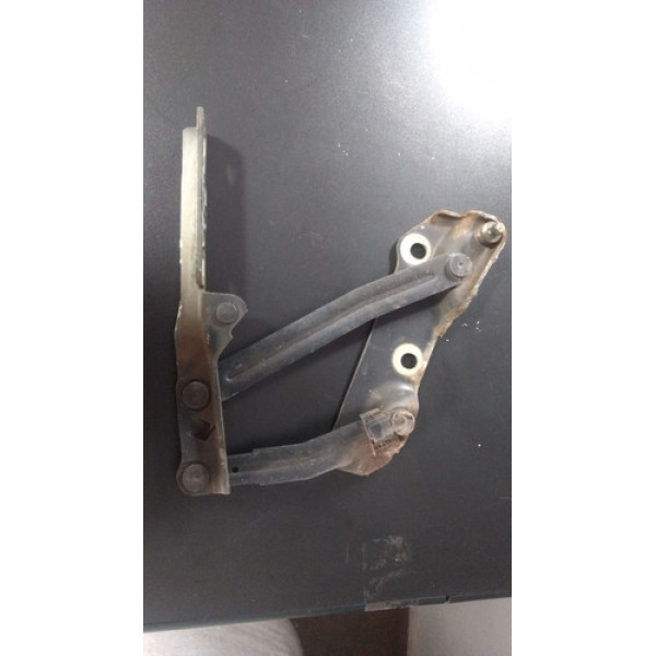 Dobradiça Capo Dianteira Vectra 1997/2005 Esquerda