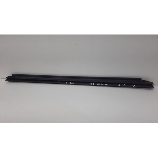 Pestana Interna Traseira Esquerda Toyota Corolla 2015/2019