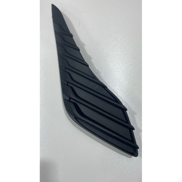 Moldura Milha Direita Parachoque Toyota Yaris 2019 Á 22 Orig