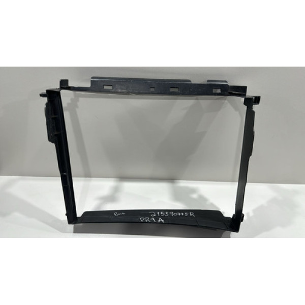 Defletor Radiador Renault Duster 2015/2016 Compare