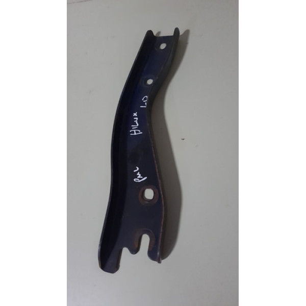 Guia Suporte Direito Para-choque Traseiro Hilux 2006 A 2015