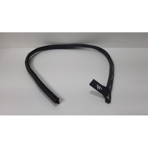 Borracha Superior Porta Dianteiro Direito Grand Siena Palio