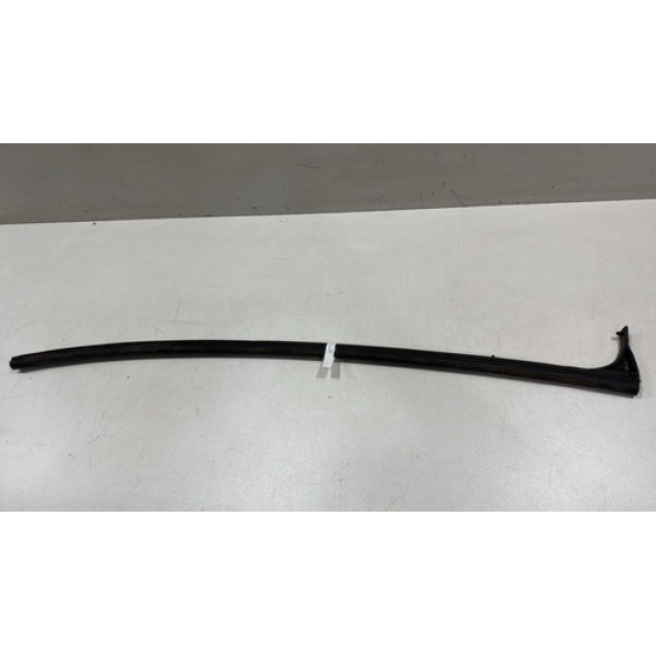 Borracha Inferior Porta Dianteira Esquerda Peugeot 308 Orig