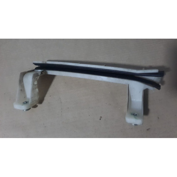 Canaleta Guia Vidro Porta Dianteiro Direito  Fiat Mobi