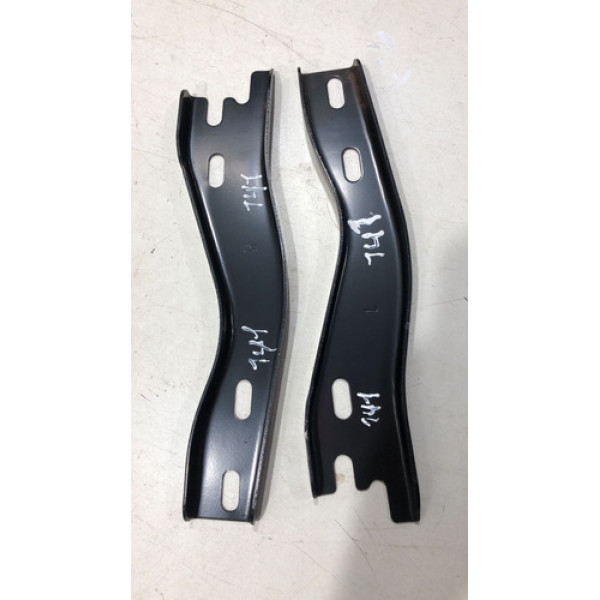 Par Suporte Parachoque Traseiro Hilux 2005 2006 2007 A 2015