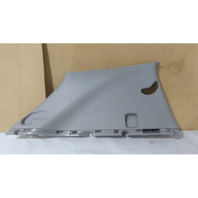 Acabamento Coluna Traseira Esquerda Sportage 2013/ 2016 Acabamento Coluna Traseira Esquerda Sportage 2013/ 2016