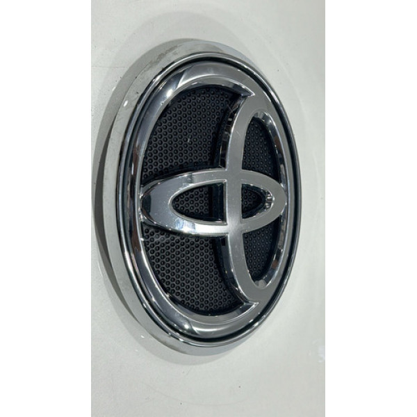Emblema Grade Toyota Hilux 2017 A 2021 Original Usado!