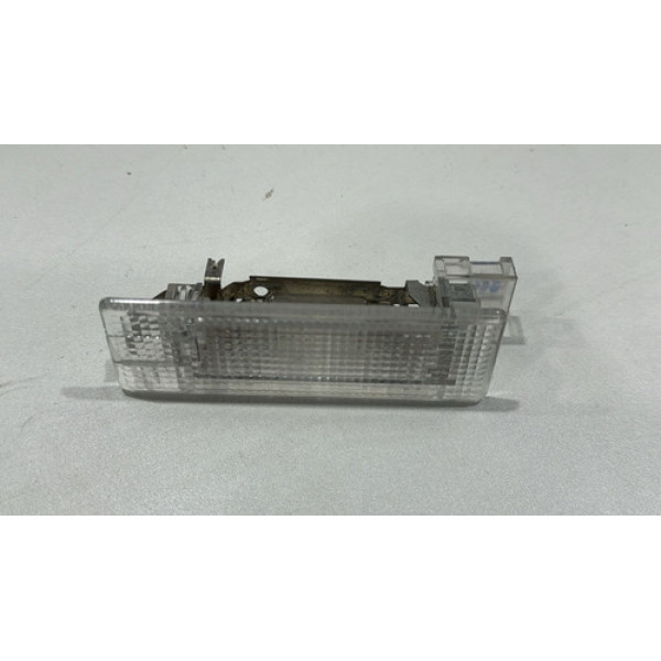 Luz Cortesia Porta Malas Vw Passat 2006 Á 2010 Usado