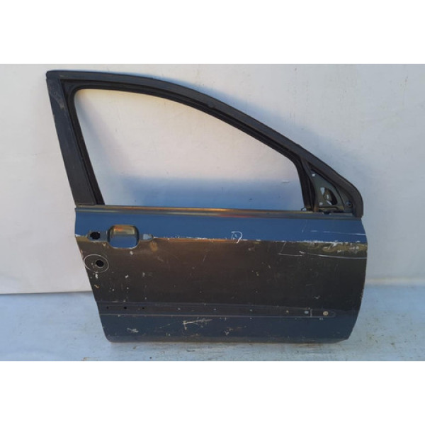 Porta Dianteira Direita Stilo 04 05 06 07 08 09 10 Usada 
