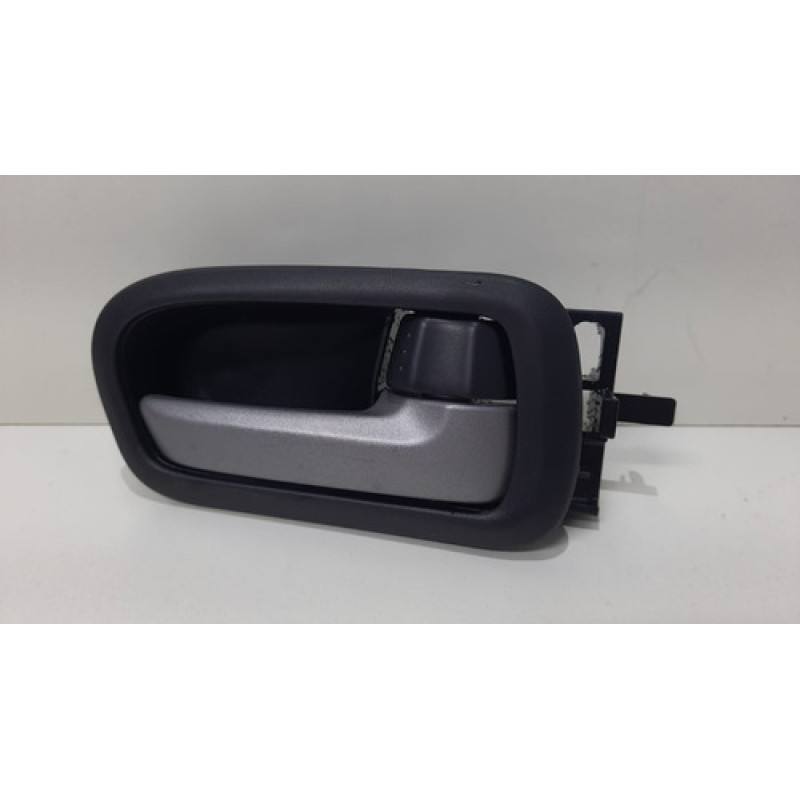 Maçaneta Interna Direito Suzuki Grand Vitara 2012 Maçaneta Interna Direito Suzuki Grand Vitara 2012