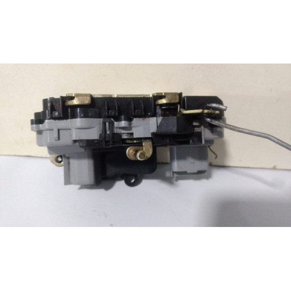 Fechadura Da Porta Dianteira Direita Citröen Xsara Picasso