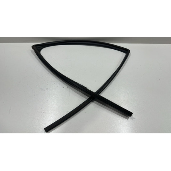 Canaleta Vidro Porta Traseiro Esquerda Corolla 2020/2024