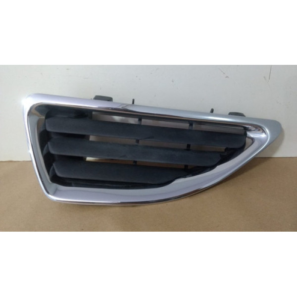 Grade Dianteira Esquerda Cromada Megane 00/05 7700428963