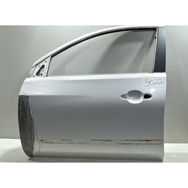 Porta Dianteira Esquerda Nissan Versa 2014 A 2020 Usado