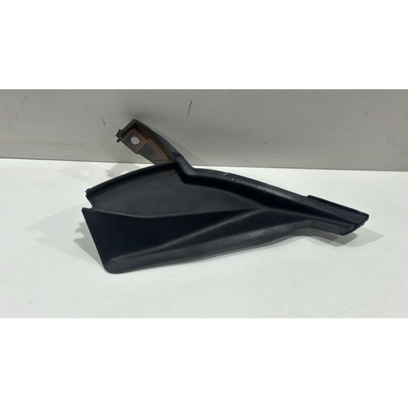 Acabamento Churrasqueira Lado Direito Fiat Toro 2018 Á 2021 Acabamento Churrasqueira Lado Direito Fiat Toro 2018 Á 2021