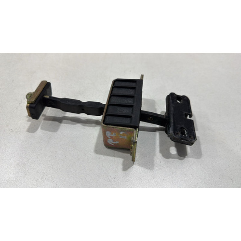 Limitador Porta Dianteira Mercedes S500 2001 2002 2003 Limitador Porta Dianteira Mercedes S500 2001 2002 2003