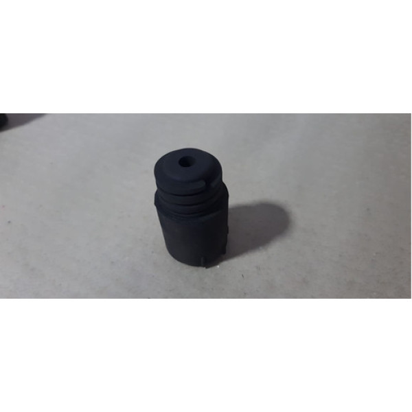 Batente Capo Nissan Kicks 2016/2021